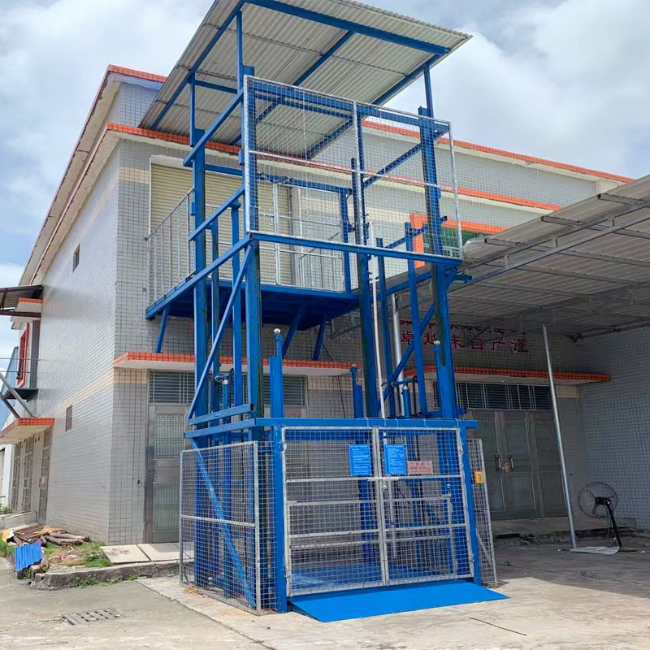 秦皇岛建材厂室外升降货梯安装