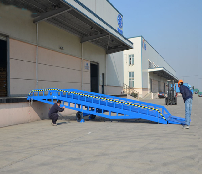秦皇岛移动式登车桥应用